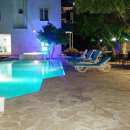 Parla Aparthotel 2*
