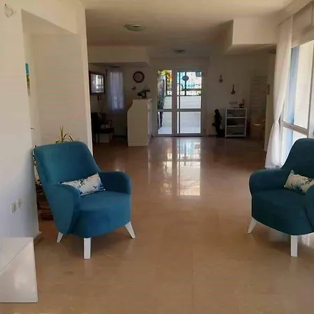 Lejlighedshotel Parla 4*