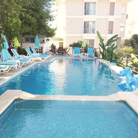 Parla Aparthotel 4*