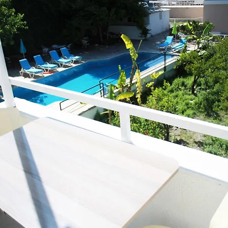 Aparthotel Parla Cesme
