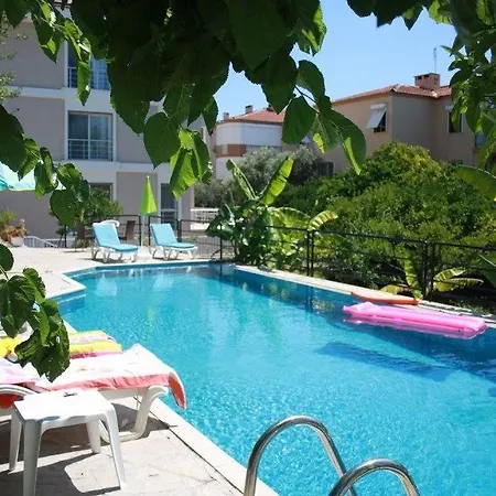 Parla Aparthotel 4*