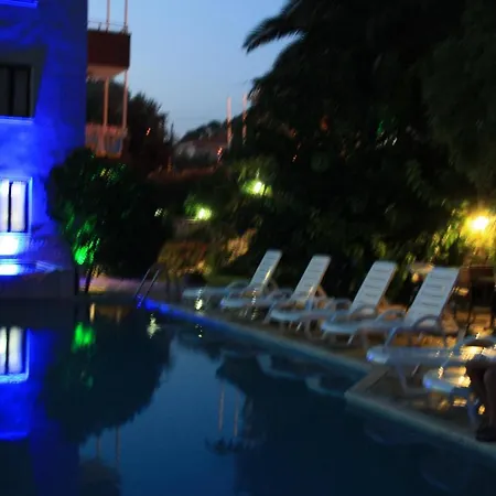 Parla 2* Cesme