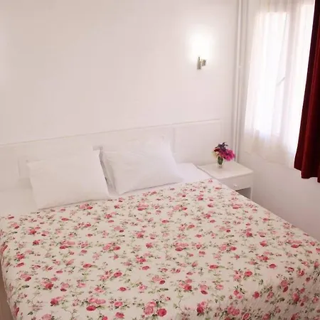 Parla Çeşme