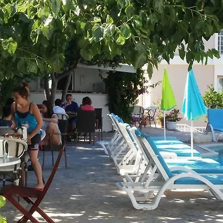 Lägenhetshotell Parla 4*
