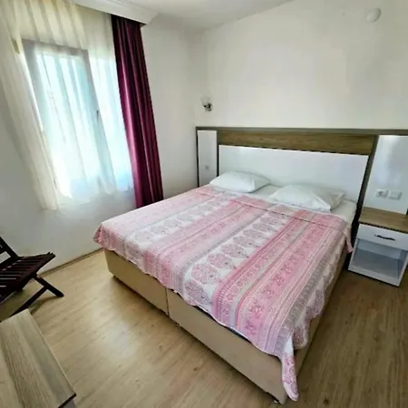 Parla Lägenhetshotell Çeşme