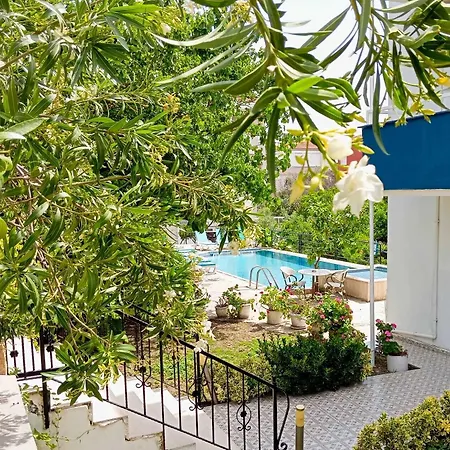 Apart-hotel Parla 4*