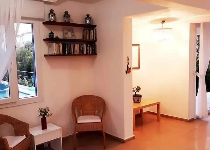Parla Lägenhetshotell 4*